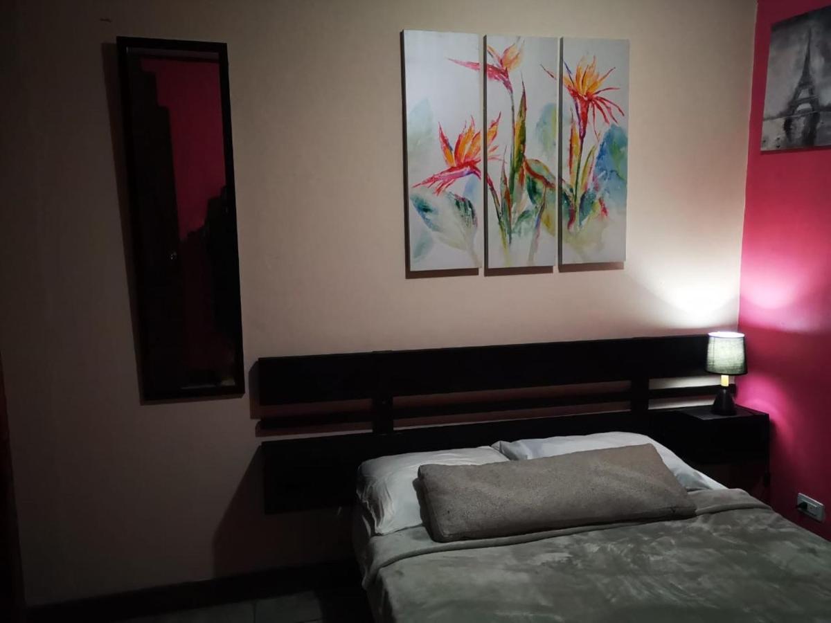 Airport Traveler'S Home Alajuela ภายนอก รูปภาพ