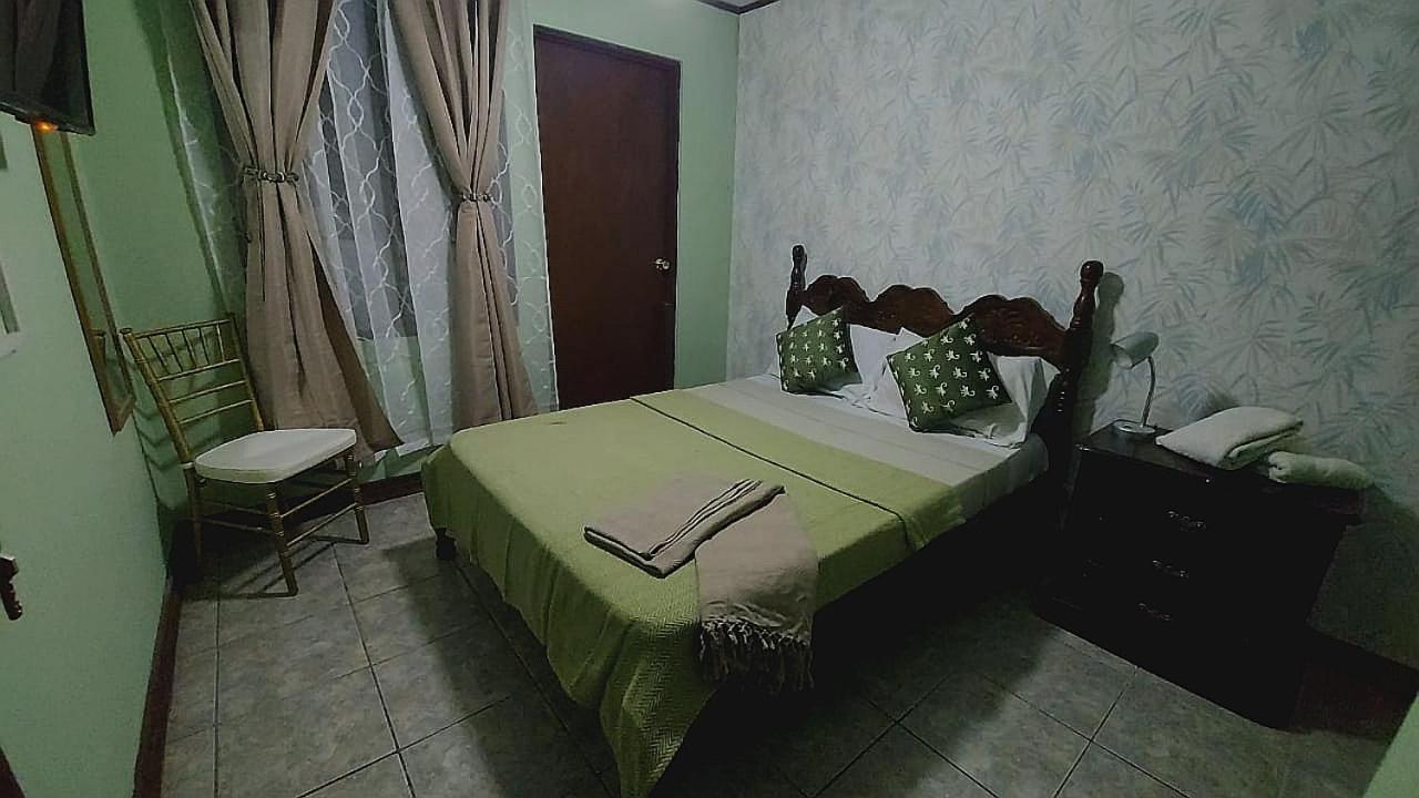 Airport Traveler'S Home Alajuela ภายนอก รูปภาพ