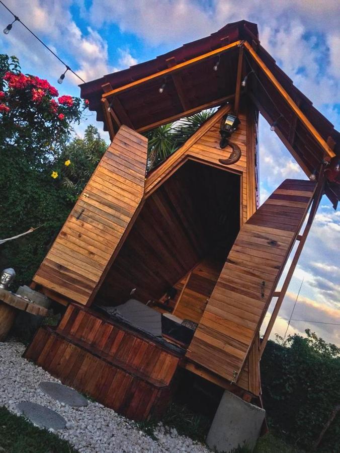 Airport Traveler'S Home Alajuela ภายนอก รูปภาพ