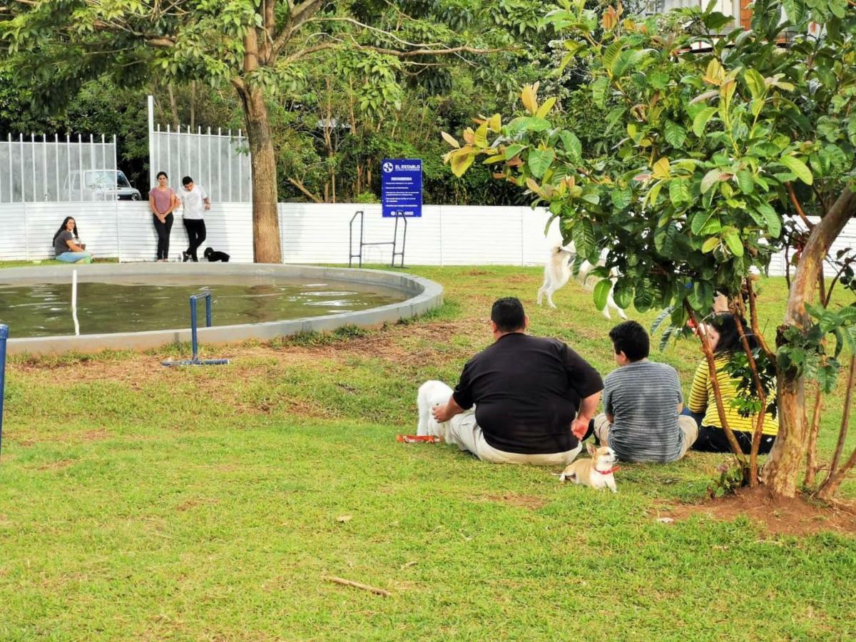 Airport Traveler'S Home Alajuela ภายนอก รูปภาพ